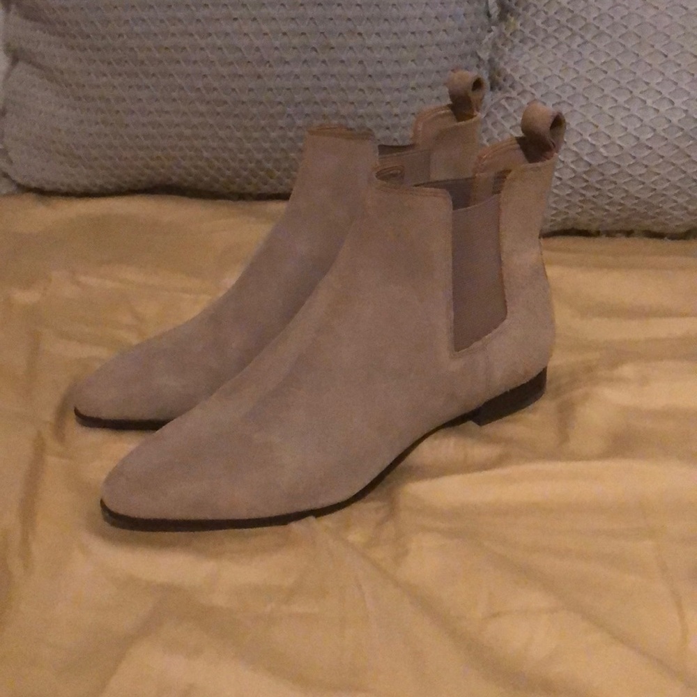 Banana republic 8.5 women’s booties
